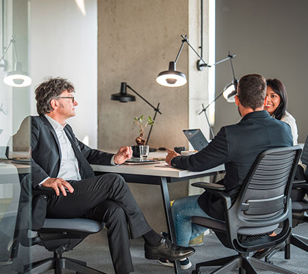 Dialog Sercieleistungen von Oettgen Assekuranz-Makler